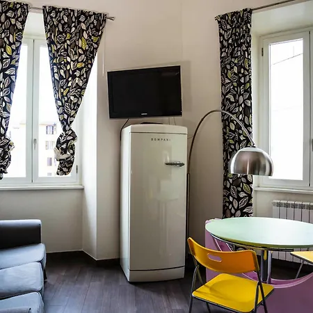 Services Caracciolo Hotel 3*